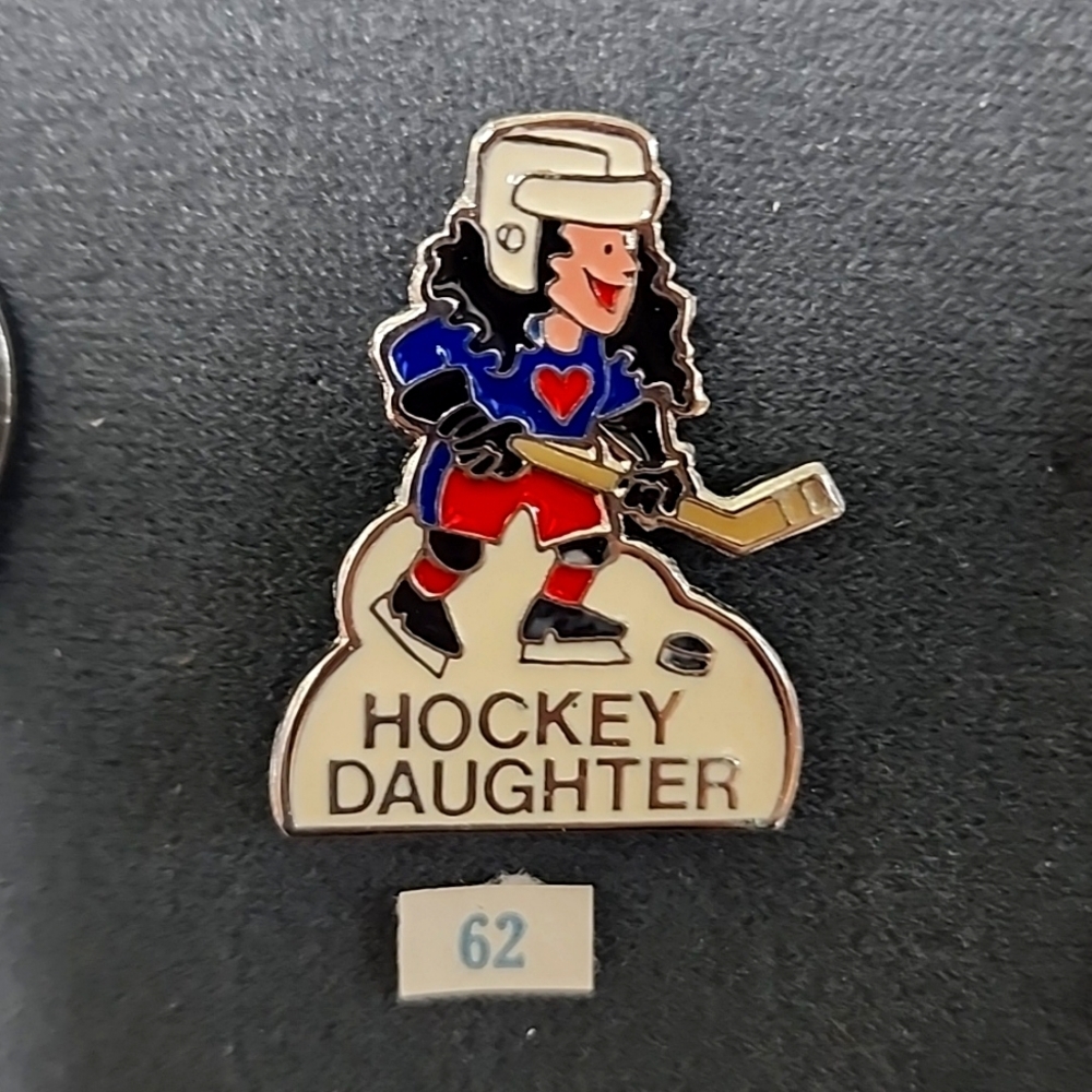 Hockey daughter pin